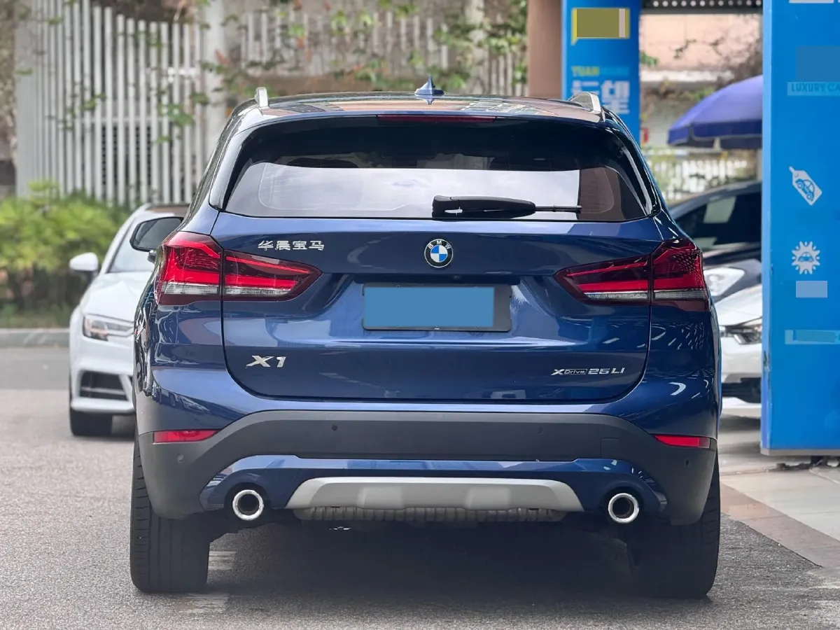 2021 BMW X1 2.0T 192HP L4 8AT,autocango,china used car exporter,china ev exporter,chinese used car exporter,chinese used ev exporter
