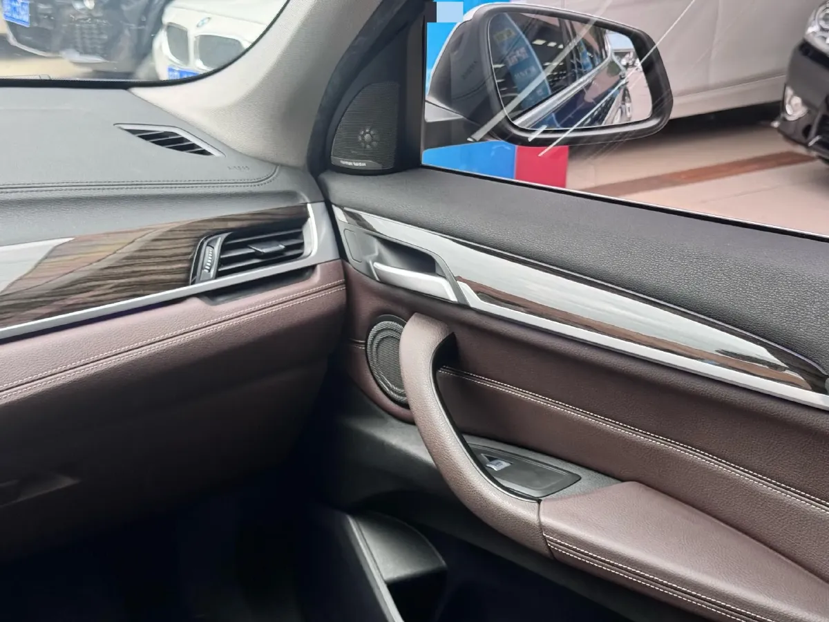 2021 BMW X1 2.0T 192HP L4 8AT,autocango,china used car exporter,china ev exporter,chinese used car exporter,chinese used ev exporter