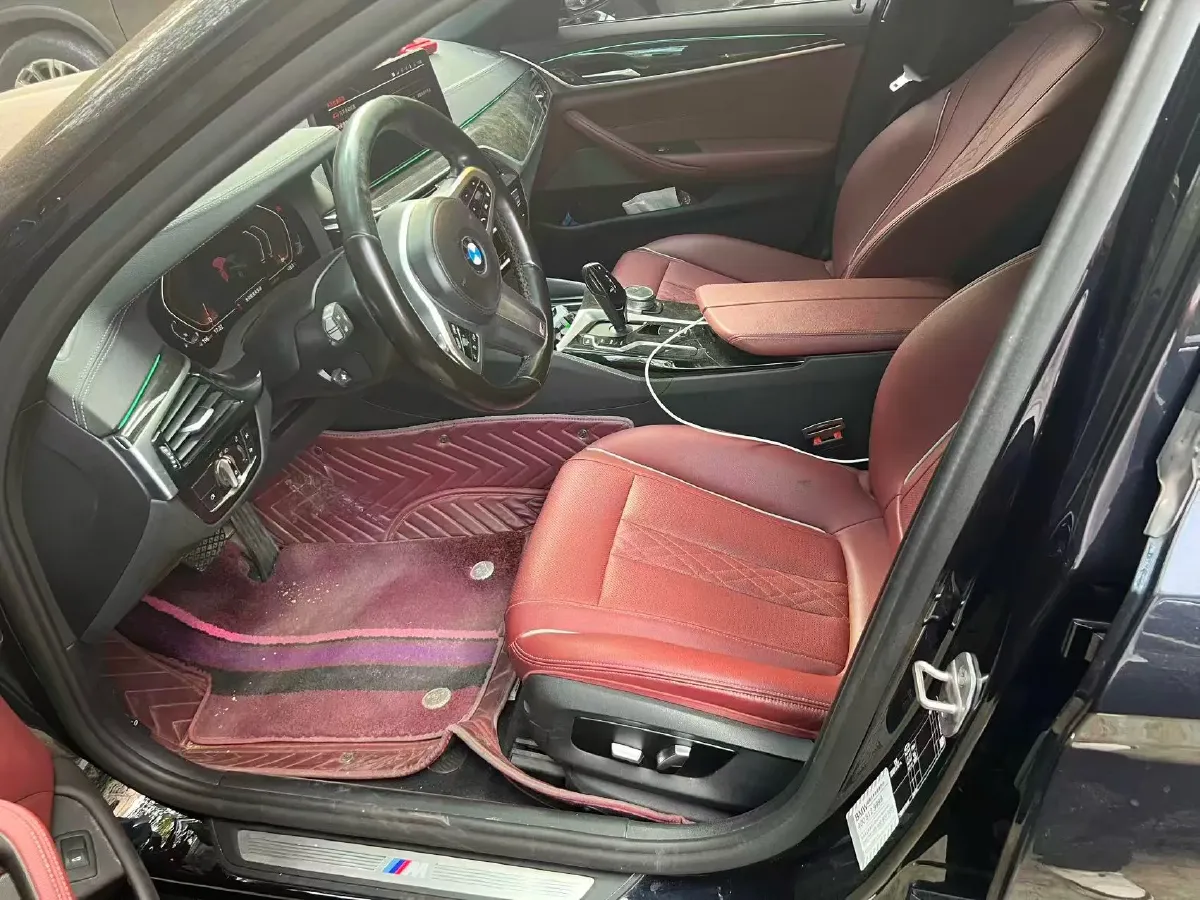 2022 BMW 5 Series 2.0T 184HP L4 8AT,autocango,china used car exporter,china ev exporter,chinese used car exporter,chinese used ev exporter