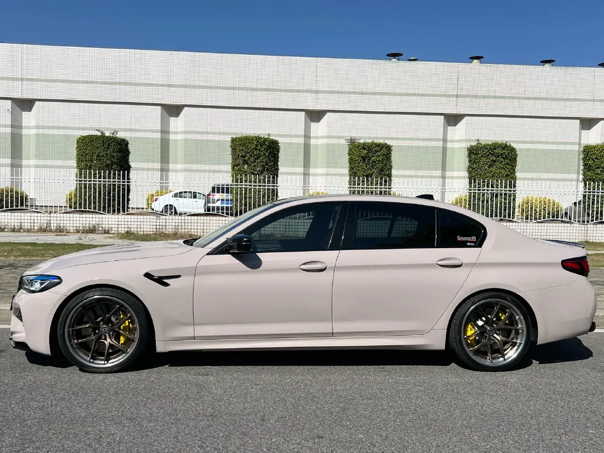 2021 BMW 5 Series 2.0T 252HP L4 8AT,autocango,china used car exporter,china ev exporter,chinese used car exporter,chinese used ev exporter
