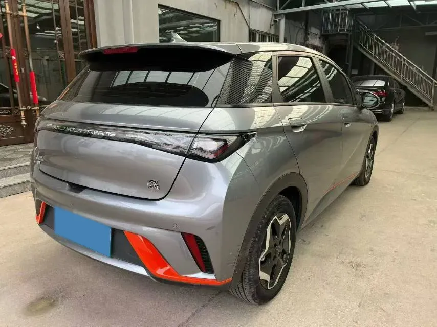 2021 Ford Escort 1.5L 122HP L3 6AT,autocango,china used car exporter,china ev exporter,chinese used car exporter,chinese used ev exporter