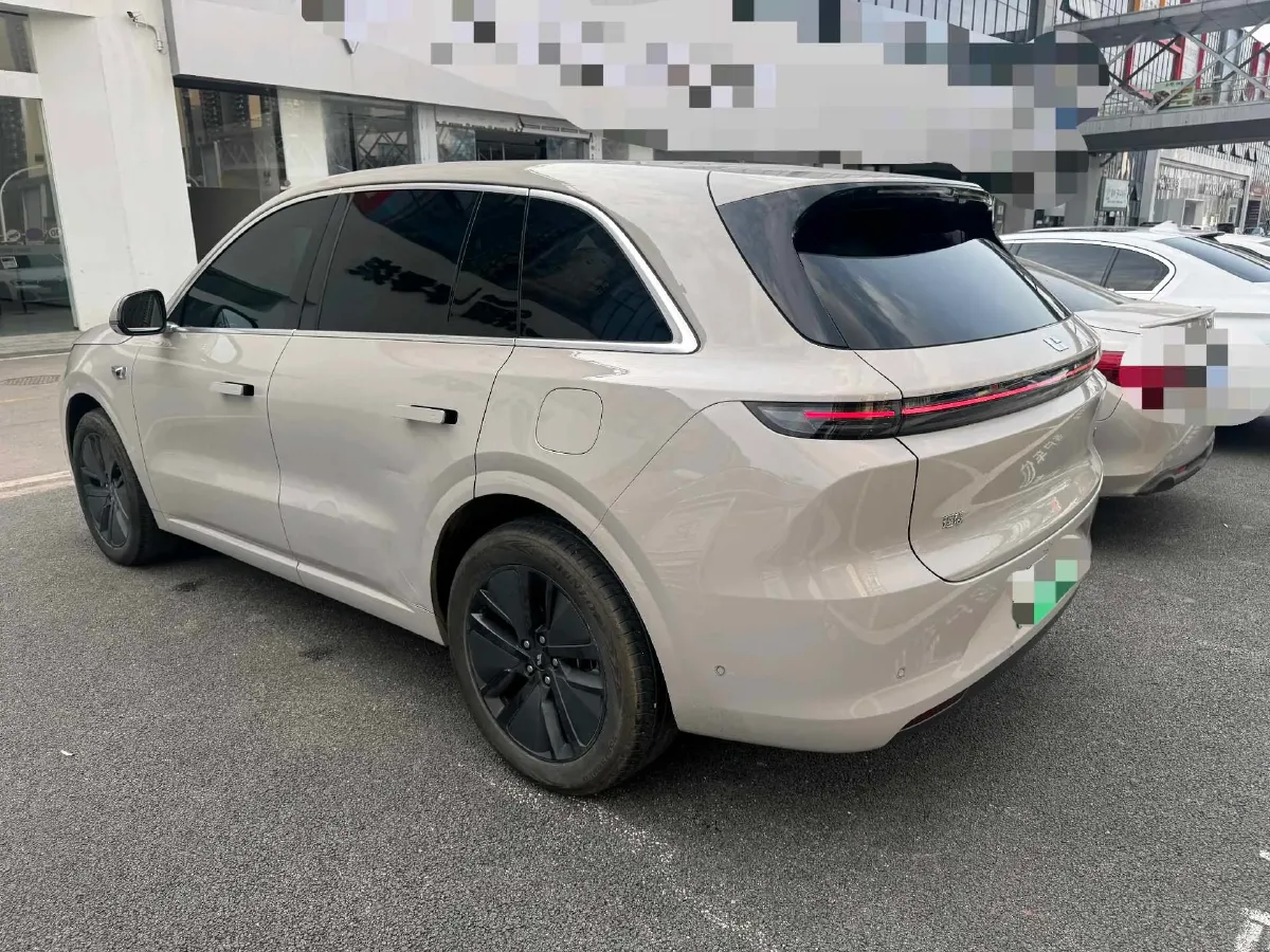 2024 Li L6 Range Extended 154HP L4 REEV 36.8KWH,autocango,china used car exporter,china ev exporter,chinese used car exporter,chinese used ev exporter