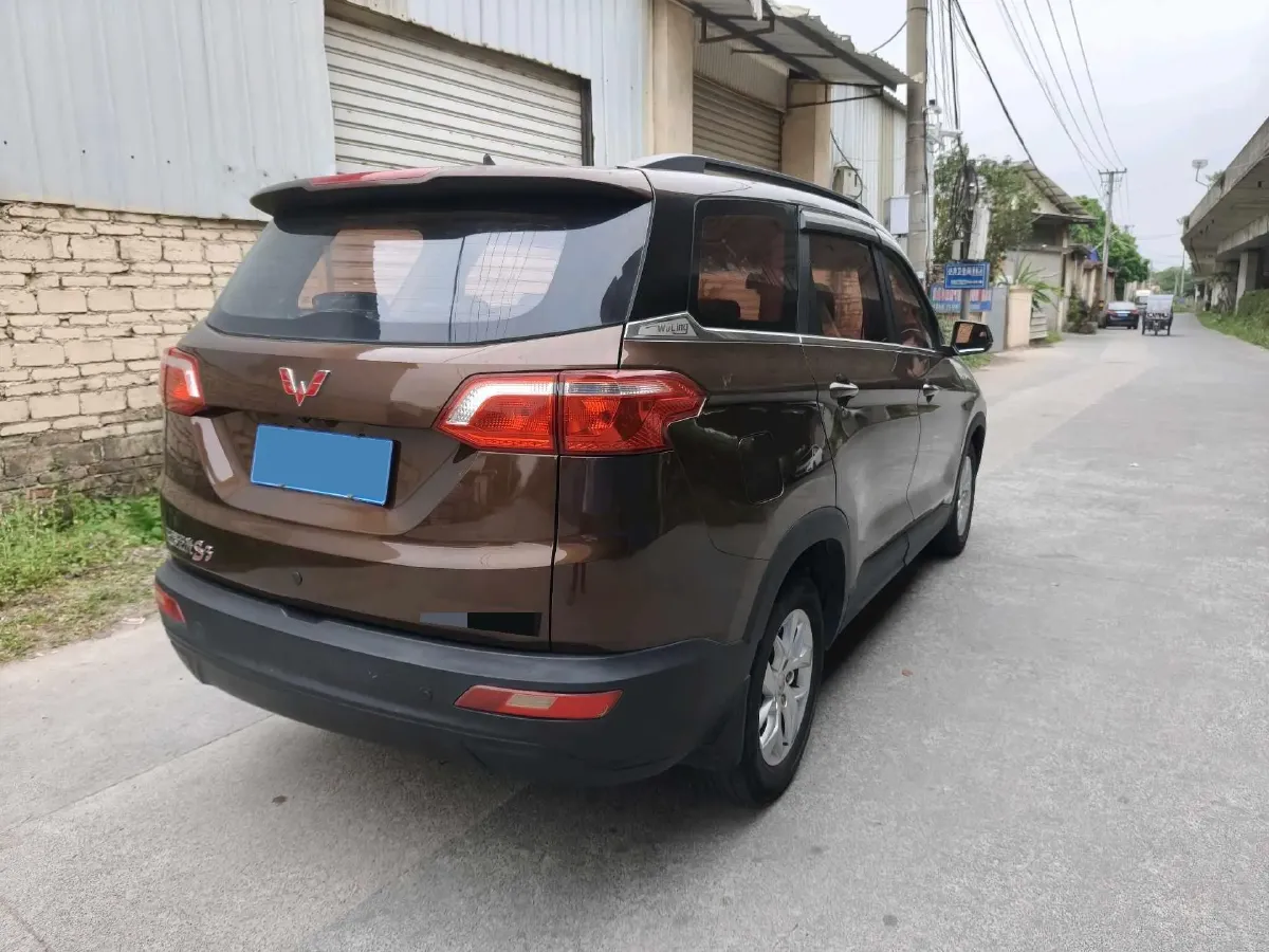 2018 WuLing HongGuang S3 1.5L 112HP L4 6MT,autocango,china used car exporter,china ev exporter,chinese used car exporter,chinese used ev exporter