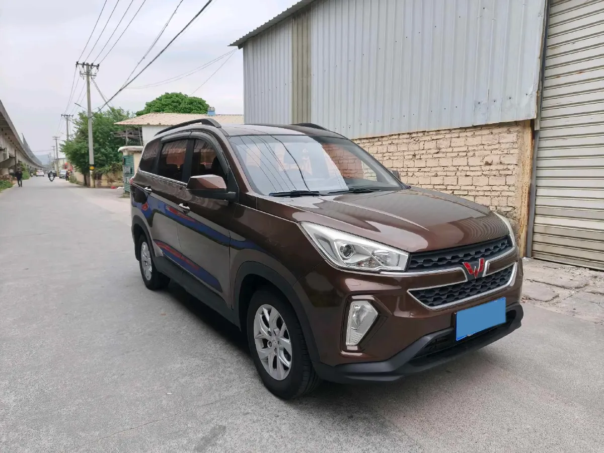 2018 WuLing HongGuang S3 1.5L 112HP L4 6MT,autocango,china used car exporter,china ev exporter,chinese used car exporter,chinese used ev exporter