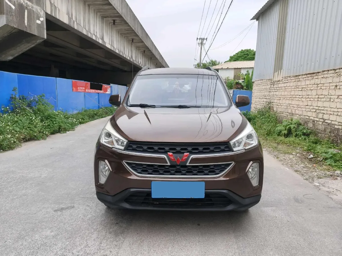 2018 WuLing HongGuang S3 1.5L 112HP L4 6MT,autocango,china used car exporter,china ev exporter,chinese used car exporter,chinese used ev exporter