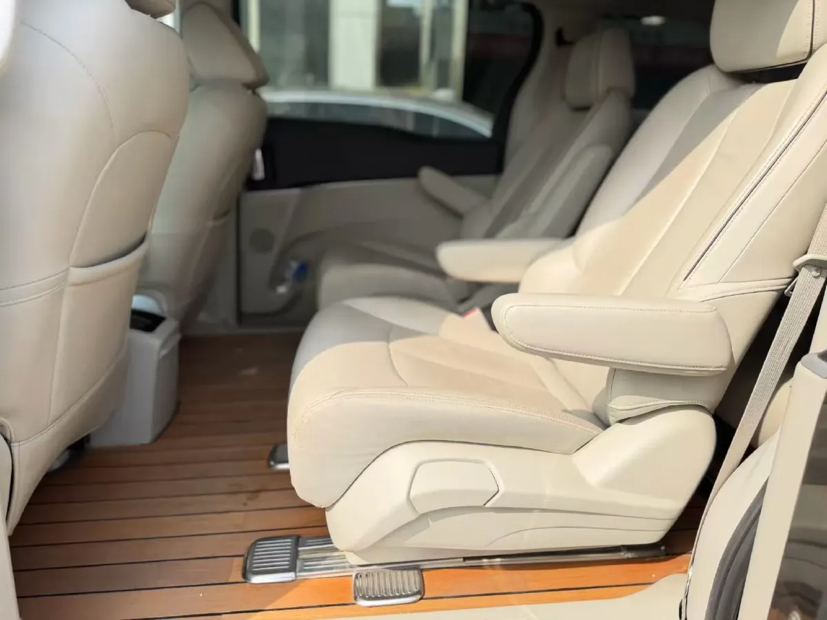 2020 Buick GL8 2.0T 237HP L4 9AT,autocango,china used car exporter,china ev exporter,chinese used car exporter,chinese used ev exporter