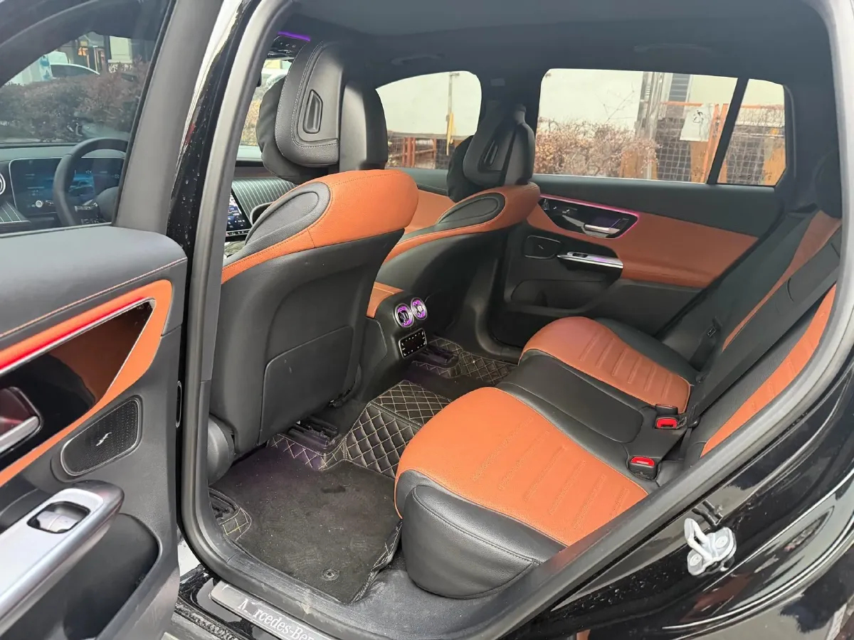 2023 Mercedes-Benz GLC Class 2.0T 204HP L4 9AT,autocango,china used car exporter,china ev exporter,chinese used car exporter,chinese used ev exporter