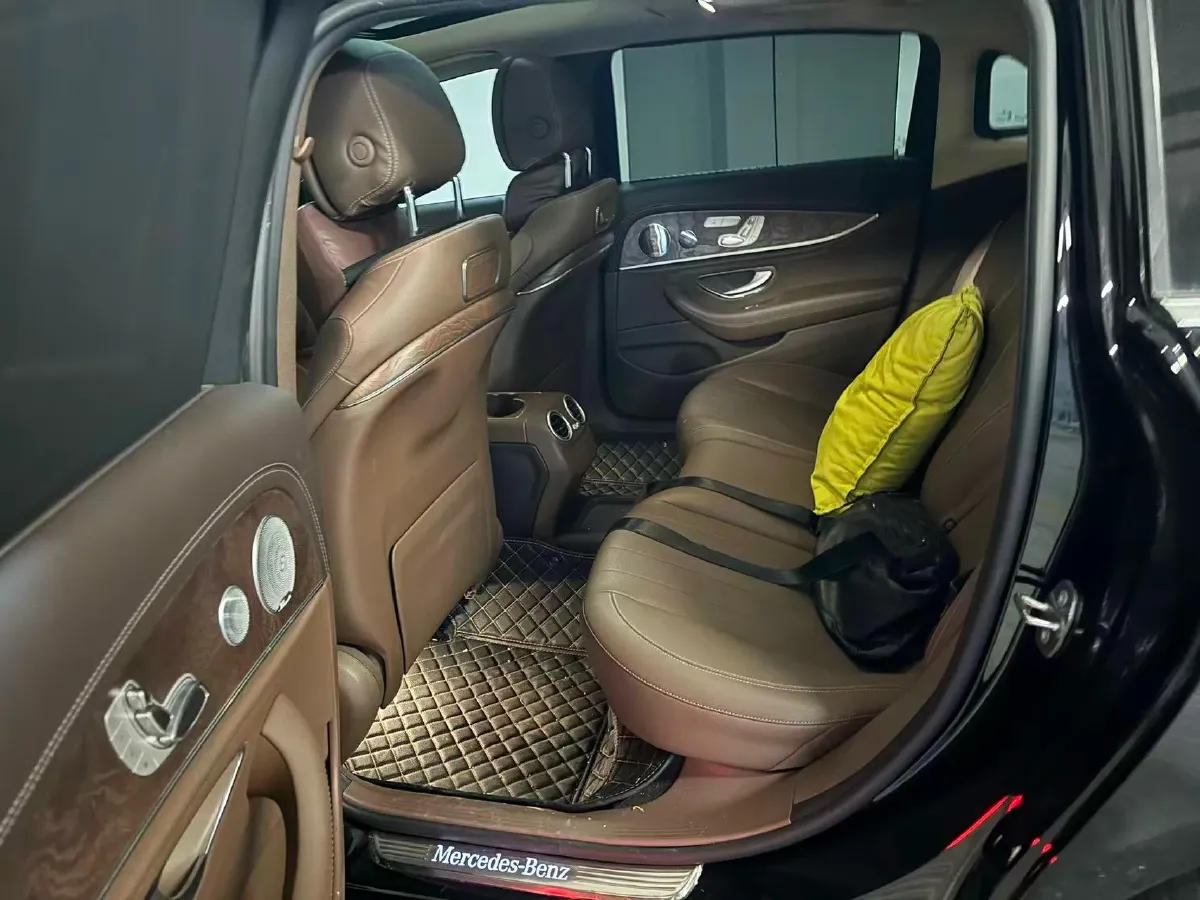 2020 Mercedes-Benz E Class 2.0T 258HP L4 9AT,autocango,china used car exporter,china ev exporter,chinese used car exporter,chinese used ev exporter