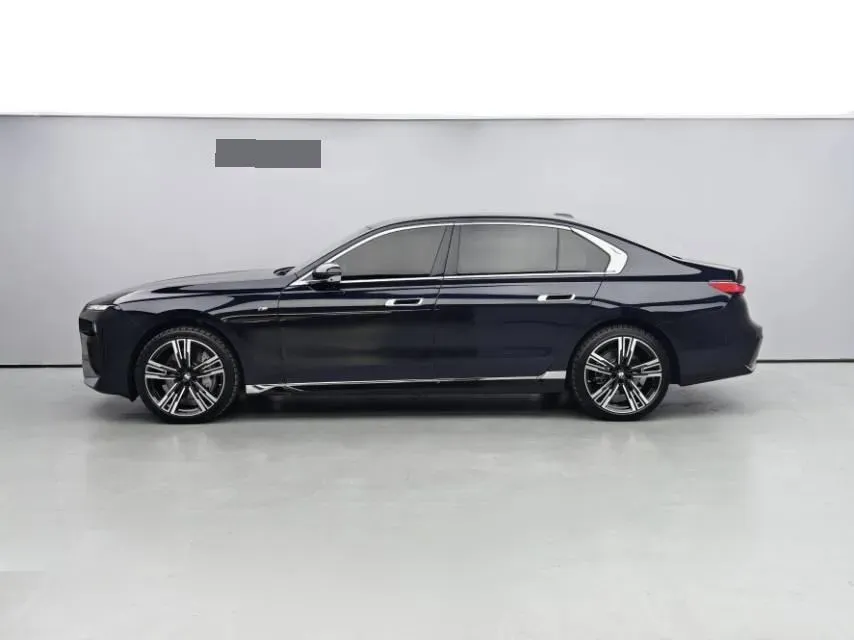2023 BMW 3.0T 333HP L6 8AT,autocango,china used car exporter,china ev exporter,chinese used car exporter,chinese used ev exporter