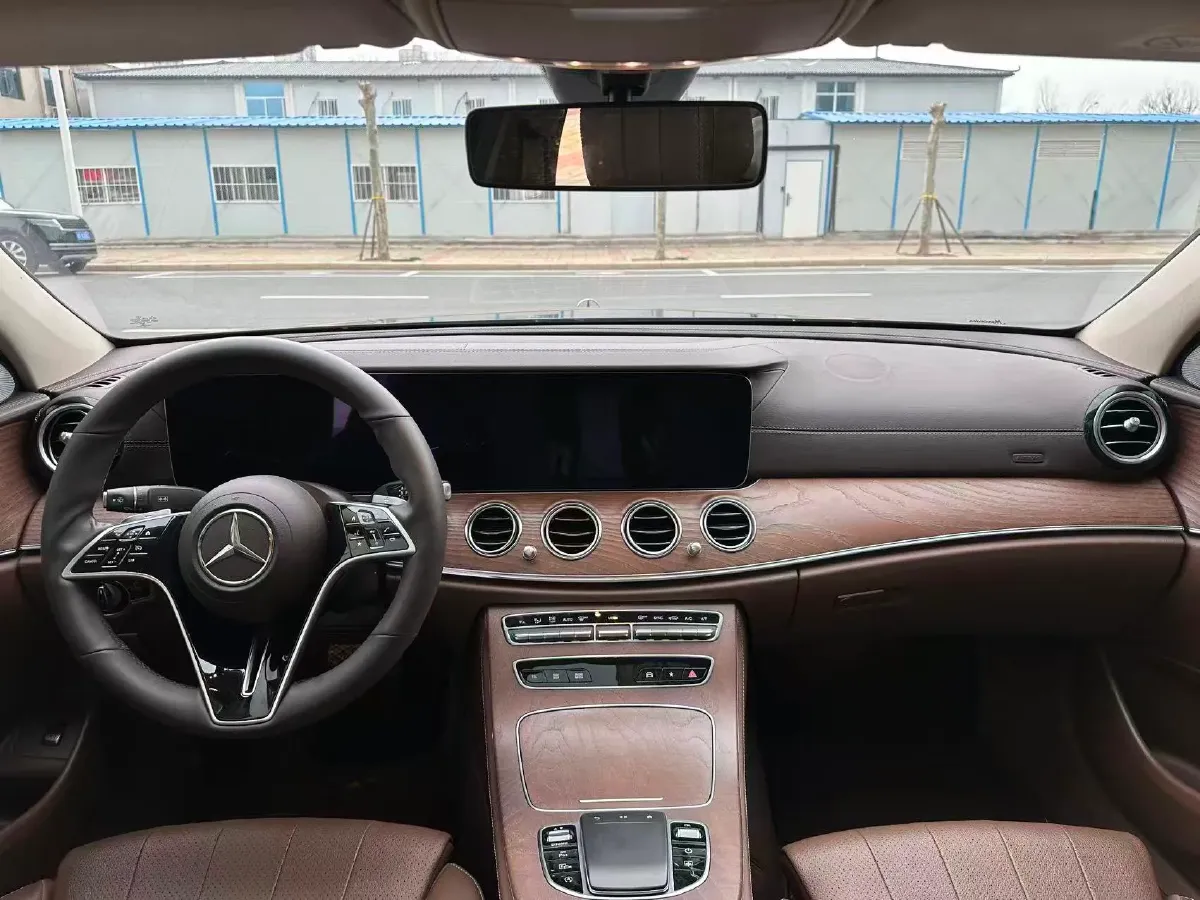 2022 Mercedes-Benz E Class 2.0T 258HP L4 9AT,autocango,china used car exporter,china ev exporter,chinese used car exporter,chinese used ev exporter