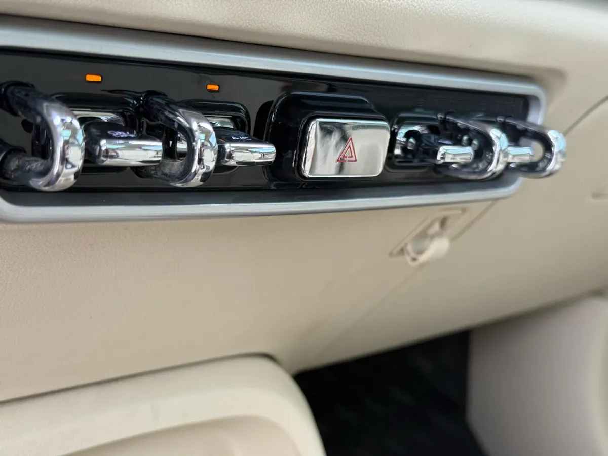 2022 Ora FunkyCat BEV 45.99KWH,autocango,china used car exporter,china ev exporter,chinese used car exporter,chinese used ev exporter