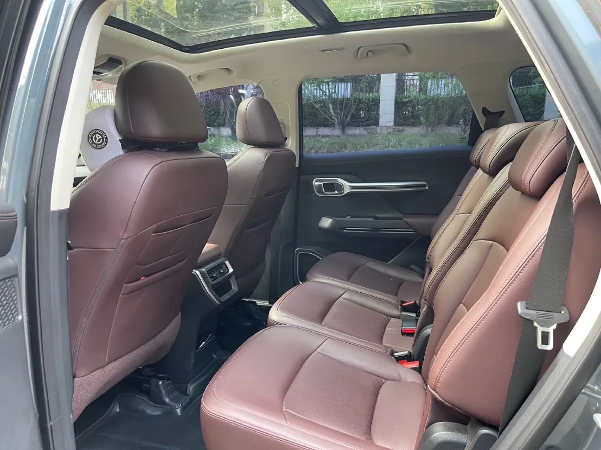 2022 Geely Okavango 1.8T 184HP L4 7DCT,autocango,china used car exporter,china ev exporter,chinese used car exporter,chinese used ev exporter