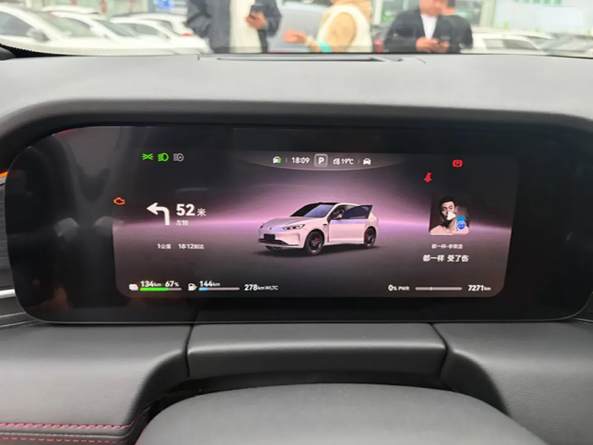 2025 AITO AITO M5 1.5T 152HP L4 REEV 42KWH,autocango,china used car exporter,china ev exporter,chinese used car exporter,chinese used ev exporter