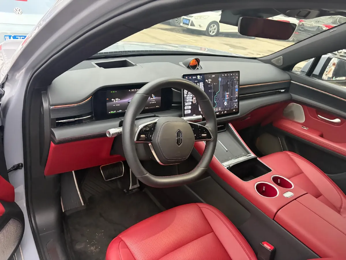 2025 AITO AITO M5 1.5T 152HP L4 REEV 42KWH,autocango,china used car exporter,china ev exporter,chinese used car exporter,chinese used ev exporter