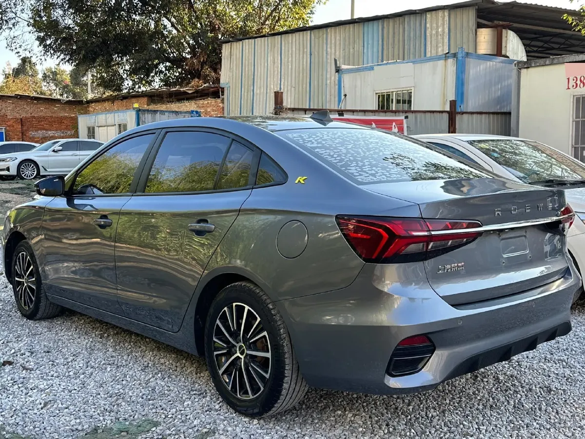 2021 Roewe i5 1.5L 120HP L4 5MT,autocango,china used car exporter,china ev exporter,chinese used car exporter,chinese used ev exporter