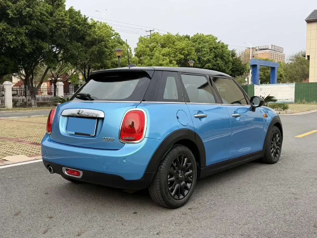 2016 MINI MINI 1.5T 136HP L3 6AT,autocango,china used car exporter,china ev exporter,chinese used car exporter,chinese used ev exporter
