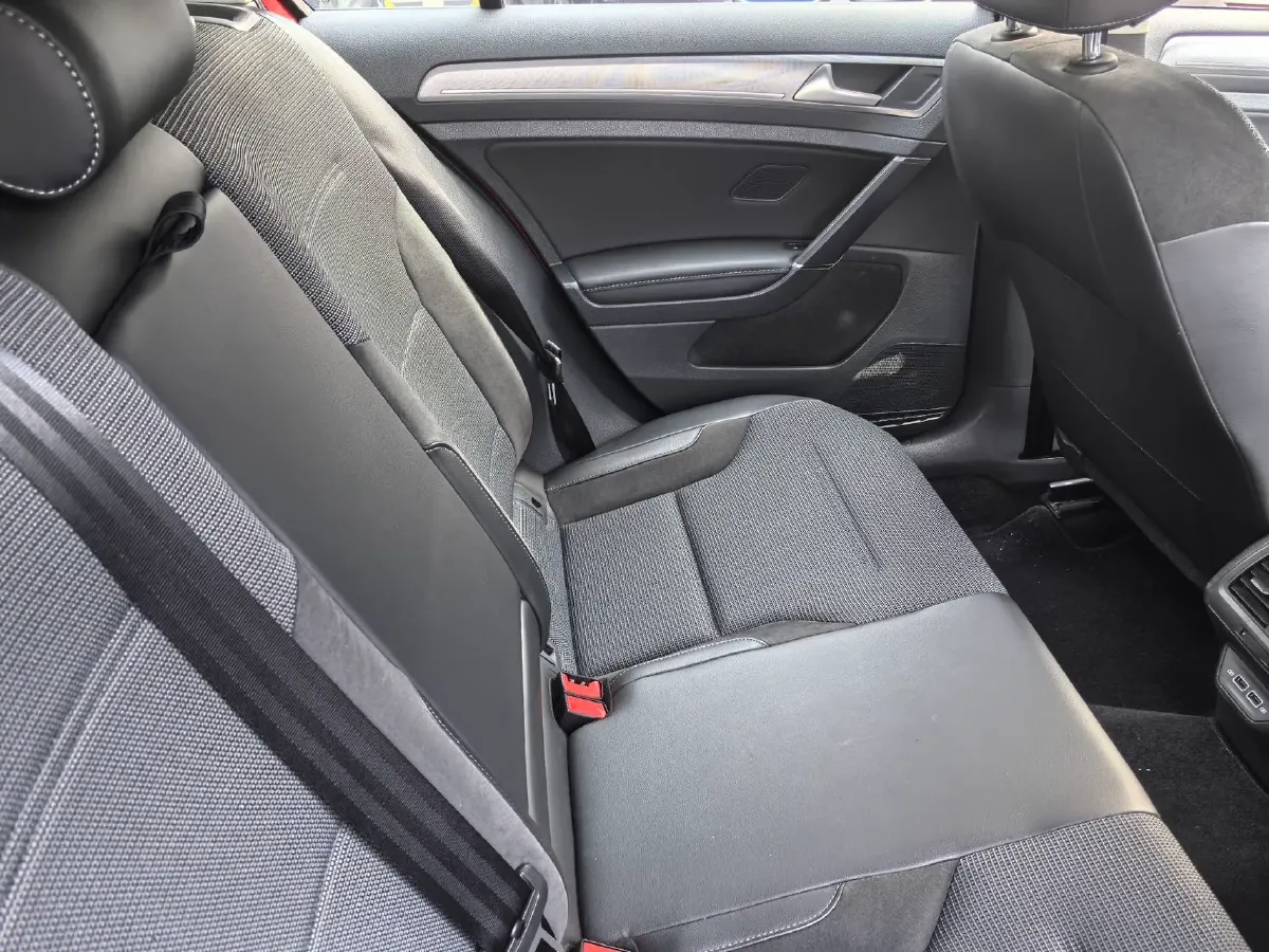 2018 Volkswagen Golf 1.4T 131HP L4 7DCT,autocango,china used car exporter,china ev exporter,chinese used car exporter,chinese used ev exporter