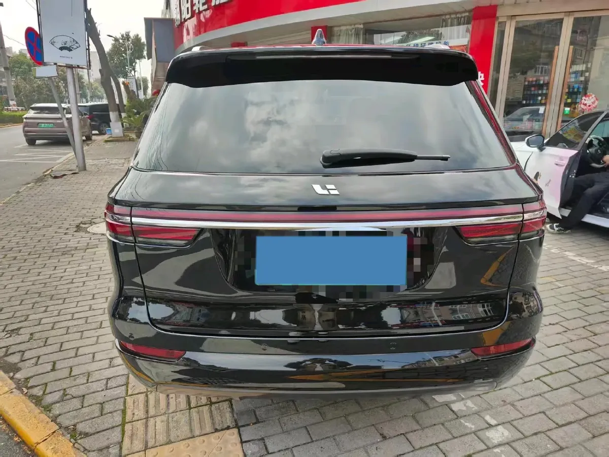 2021 Li ONE Range Extended 131HP REEV 40.5KWH,autocango,china used car exporter,china ev exporter,chinese used car exporter,chinese used ev exporter