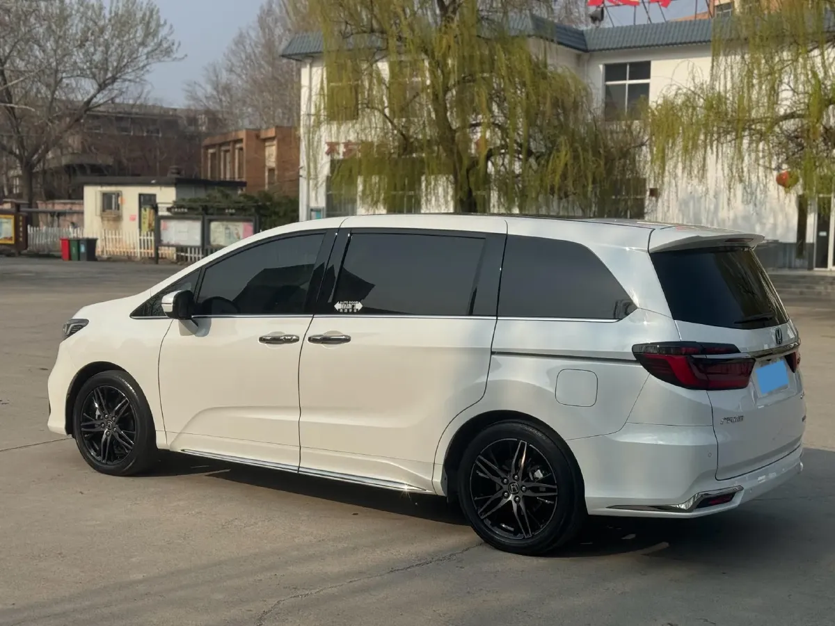 2022 Honda Odyssey 2.0L 146HP L4 E-CVT Hybrid,autocango,china used car exporter,china ev exporter,chinese used car exporter,chinese used ev exporter