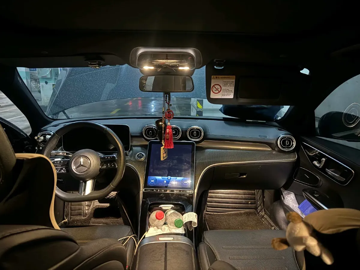 2023 Mercedes-Benz C Class 2.0T 204HP L4 9AT PHEV 25.4KWH,autocango,china used car exporter,china ev exporter,chinese used car exporter,chinese used ev exporter