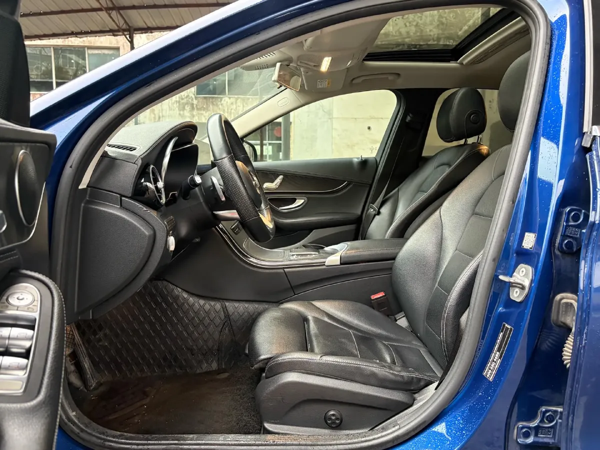 2020 Mercedes-Benz C Class 1.5T 156HP L4 9AT,autocango,china used car exporter,china ev exporter,chinese used car exporter,chinese used ev exporter