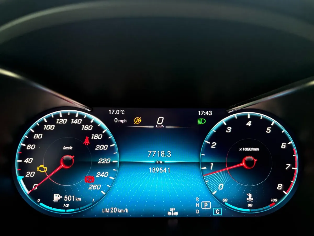 2020 Mercedes-Benz C Class 1.5T 156HP L4 9AT,autocango,china used car exporter,china ev exporter,chinese used car exporter,chinese used ev exporter