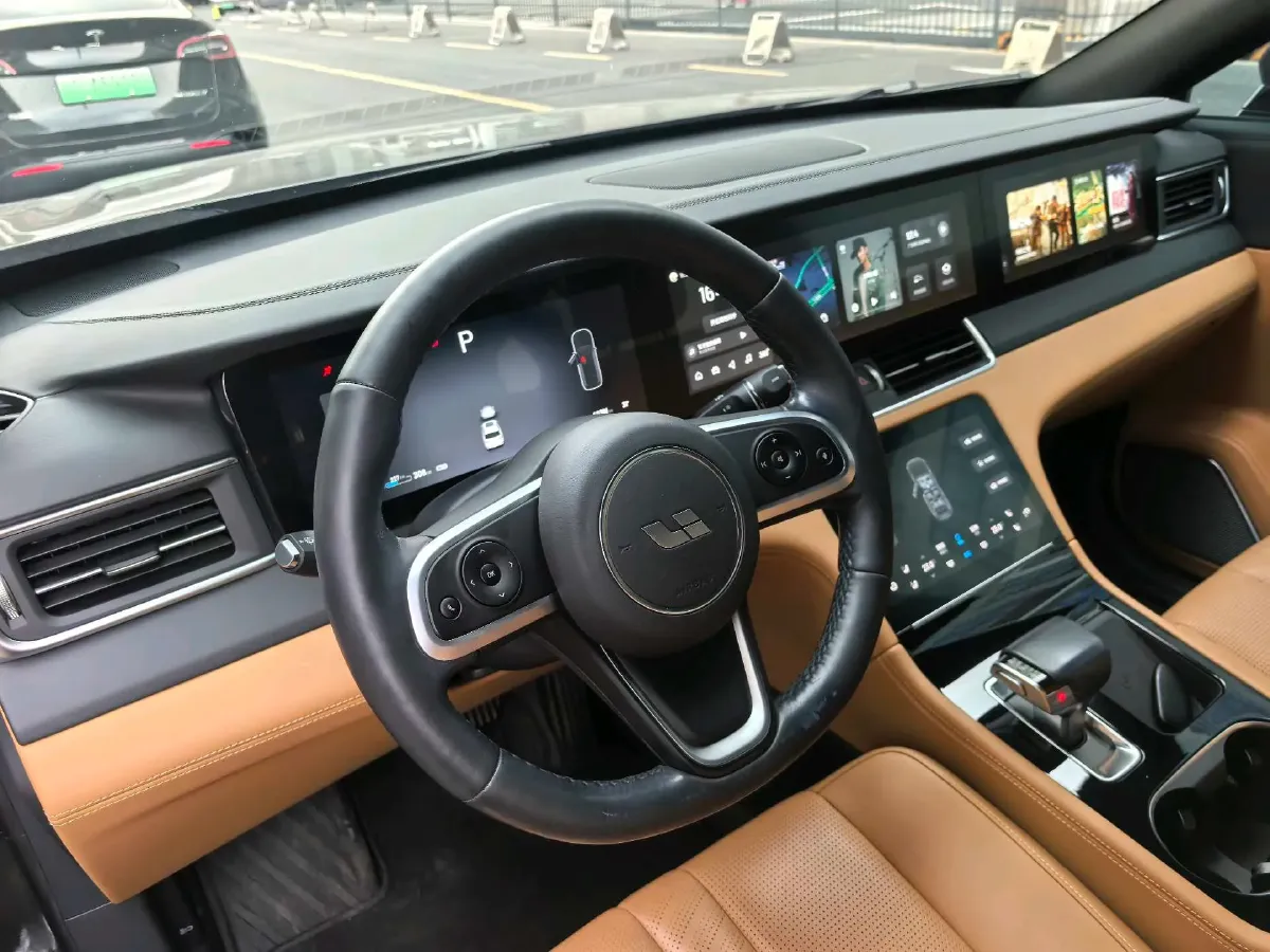 2020 Li ONE Range Extended 131HP REEV 40.5KWH,autocango,china used car exporter,china ev exporter,chinese used car exporter,chinese used ev exporter