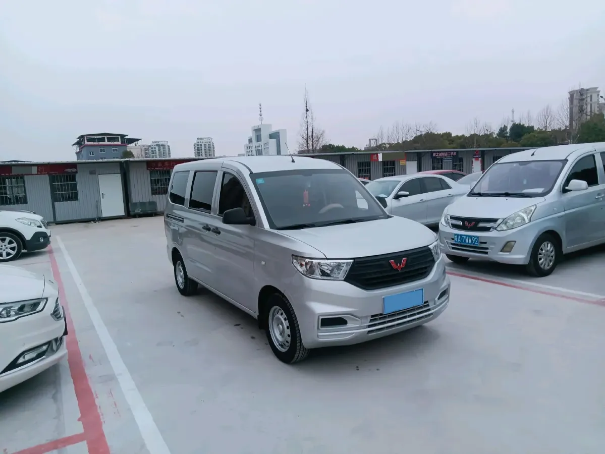 2022 JinBei Little Sea Lion X30 1.5L 102HP L4 5MT,autocango,china used car exporter,china ev exporter,chinese used car exporter,chinese used ev exporter