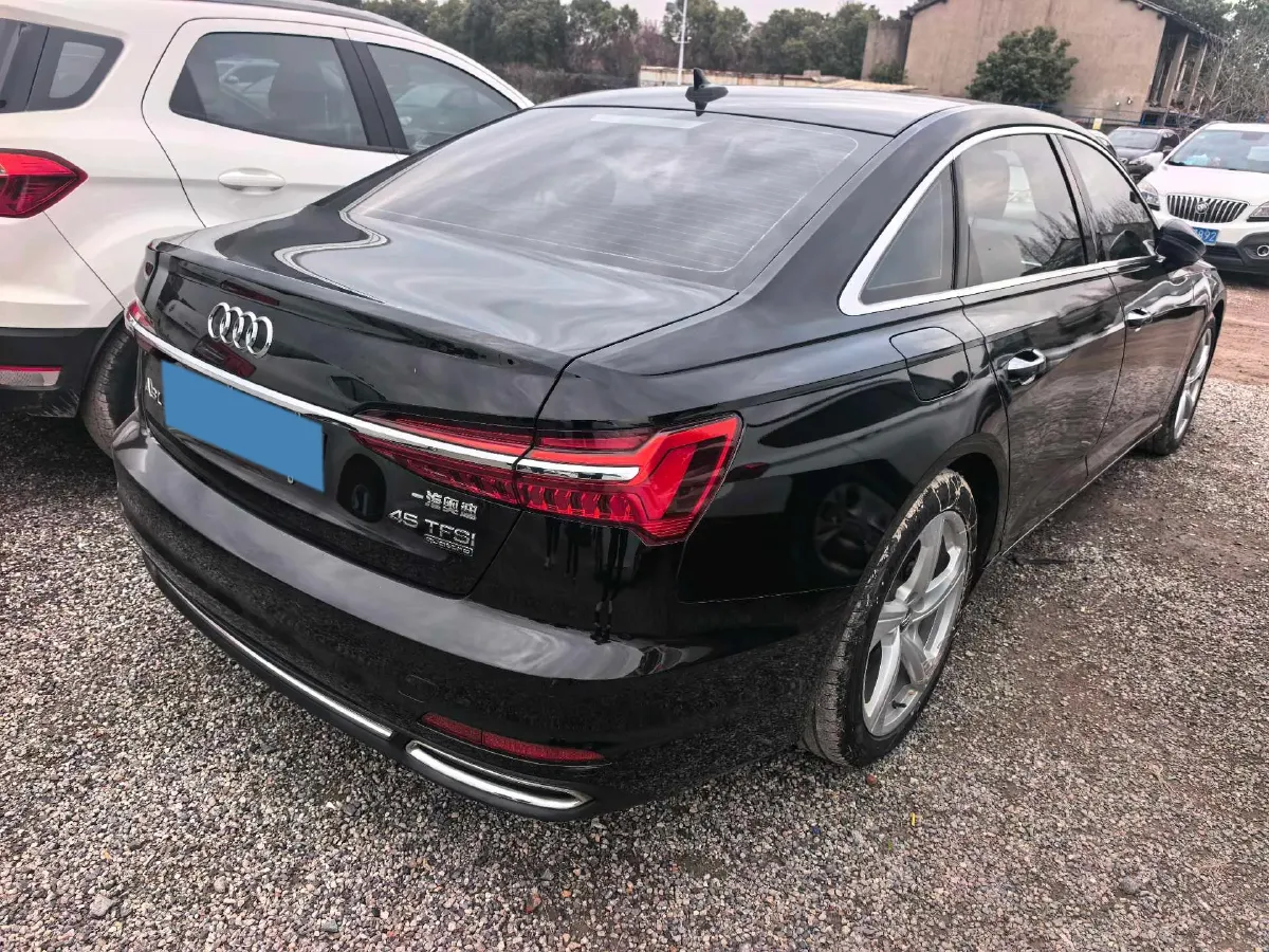 2020 Audi A6L 2.0T 224HP L4 7DCT,autocango,china used car exporter,china ev exporter,chinese used car exporter,chinese used ev exporter