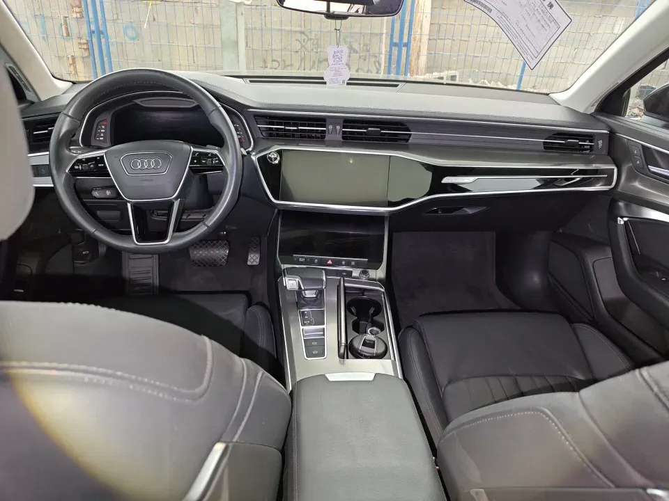 2020 Audi A6L 2.0T 224HP L4 7DCT,autocango,china used car exporter,china ev exporter,chinese used car exporter,chinese used ev exporter