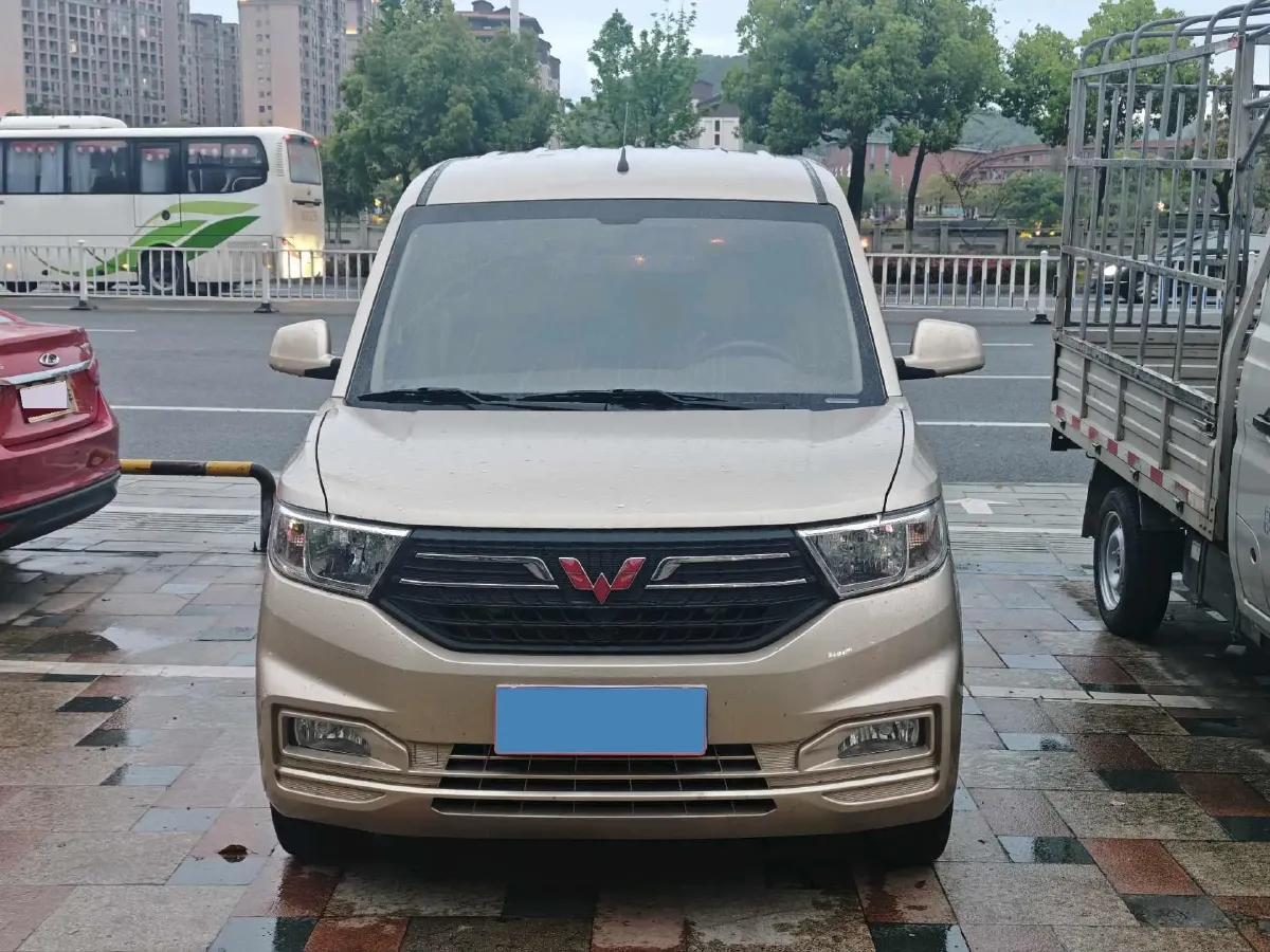 2022 JinBei Little Sea Lion X30 1.5L 102HP L4 5MT,autocango,china used car exporter,china ev exporter,chinese used car exporter,chinese used ev exporter