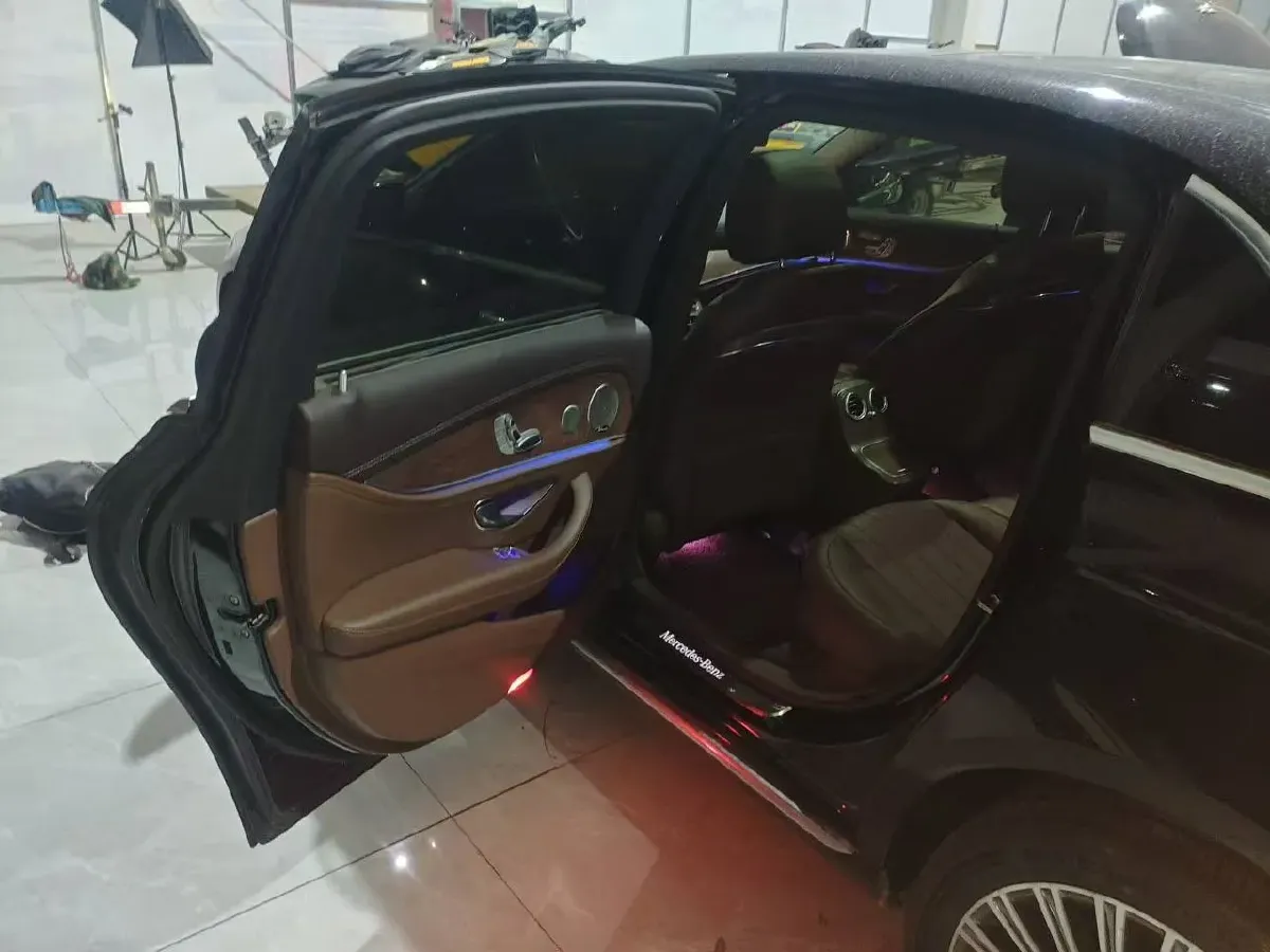 2021 Mercedes-Benz E Class 2.0T 258HP L4 9AT,autocango,china used car exporter,china ev exporter,chinese used car exporter,chinese used ev exporter