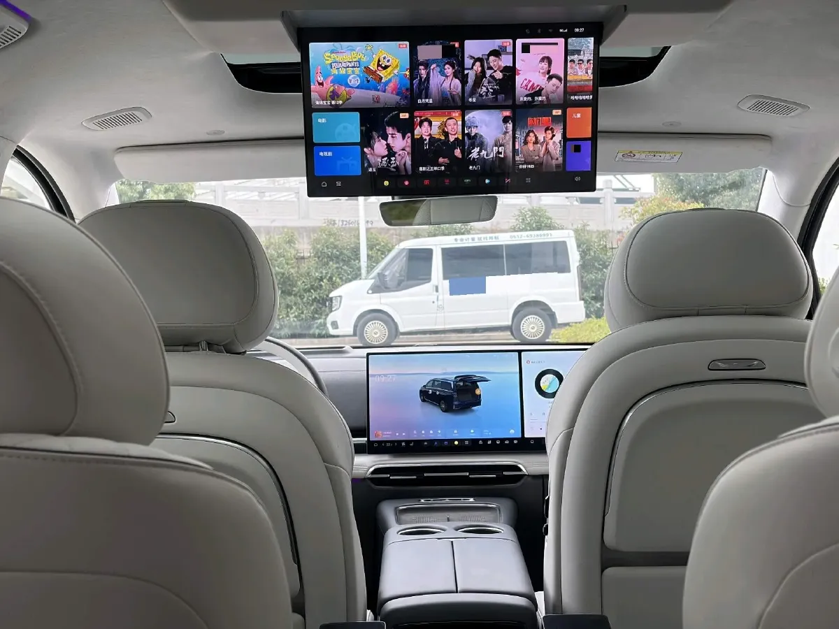 2025 Voyah Dream 1.5T 150HP L4 PHEV 41.7KWH,autocango,china used car exporter,china ev exporter,chinese used car exporter,chinese used ev exporter