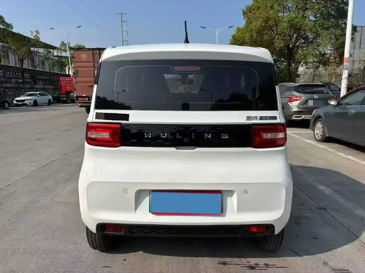 2020 WuLing HongGuang MINI EV BEV 9.3KWH,autocango,china used car exporter,china ev exporter,chinese used car exporter,chinese used ev exporter