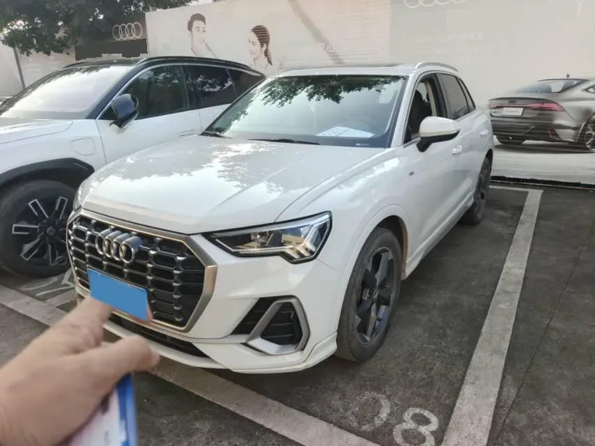 2020 Audi Q3 1.4T 150HP L4 7DCT,autocango,china used car exporter,china ev exporter,chinese used car exporter,chinese used ev exporter