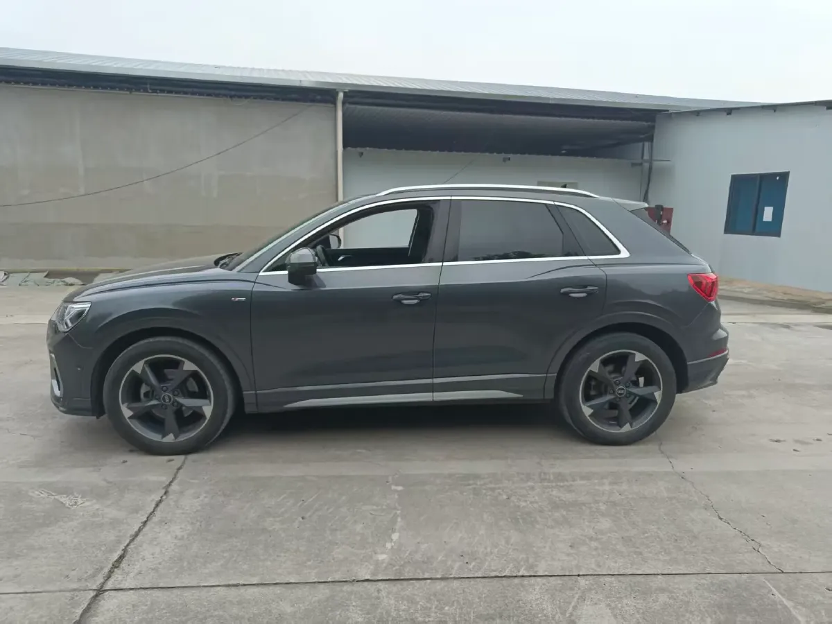 2021 Audi Q3 1.4T 150HP L4 7DCT,autocango,china used car exporter,china ev exporter,chinese used car exporter,chinese used ev exporter