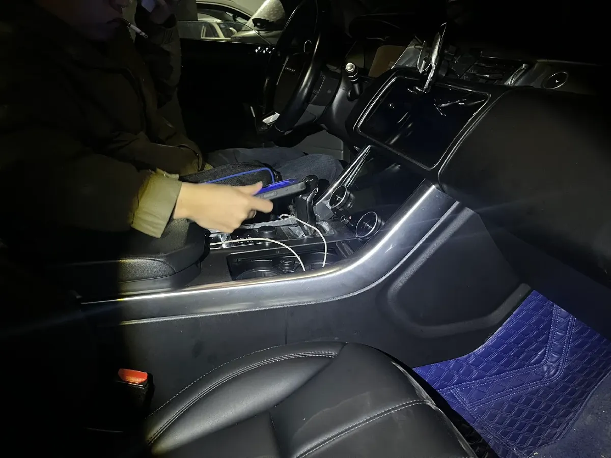 2017 Land Rover Range Rover Sport 3.0T 340HP V6 8AT,autocango,china used car exporter,china ev exporter,chinese used car exporter,chinese used ev exporter