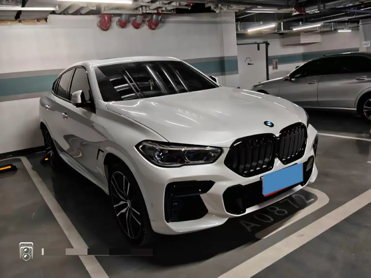 2022 BMW X6 3.0T 333HP L6 8AT,autocango,china used car exporter,china ev exporter,chinese used car exporter,chinese used ev exporter