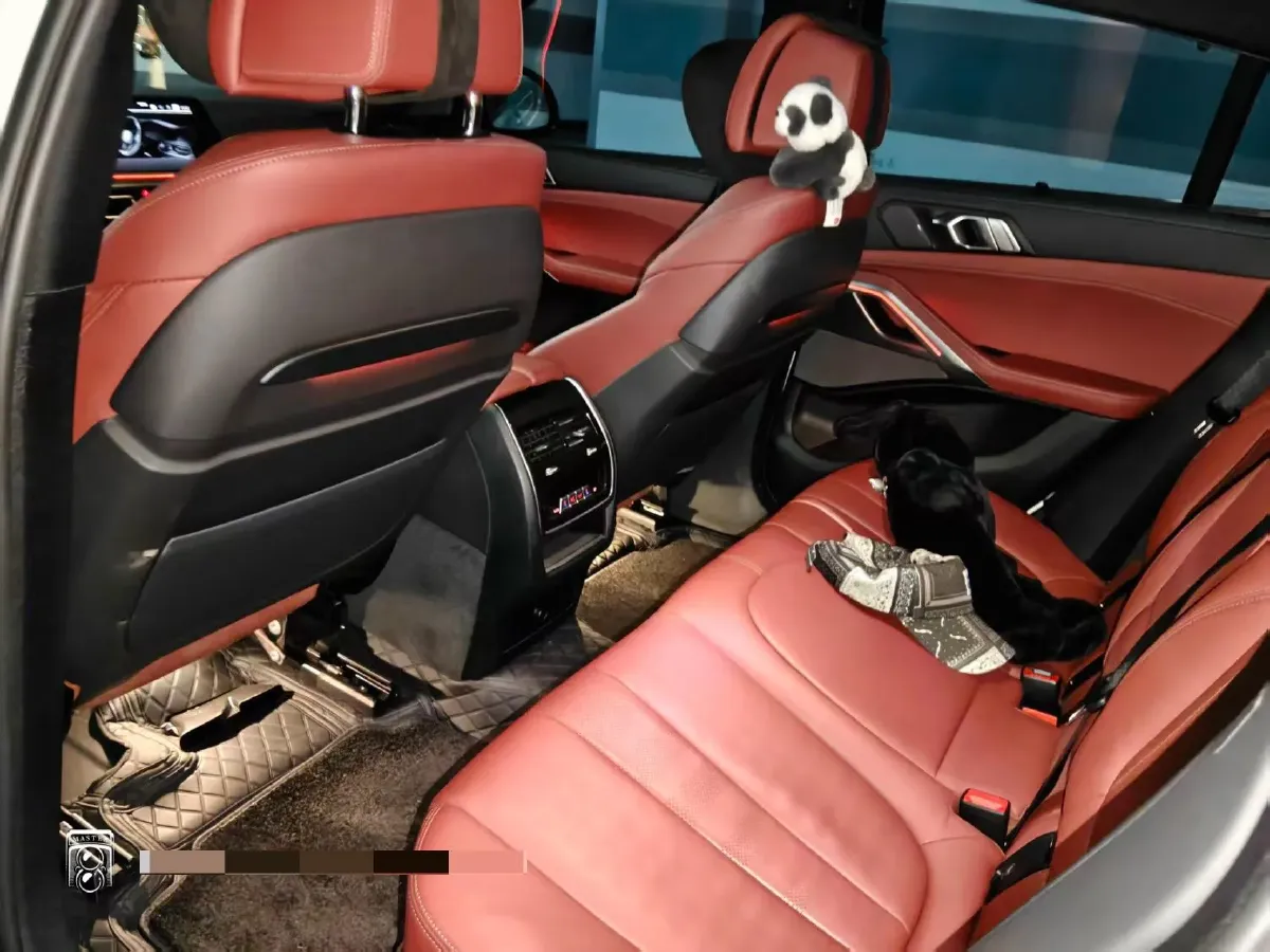 2022 BMW X6 3.0T 333HP L6 8AT,autocango,china used car exporter,china ev exporter,chinese used car exporter,chinese used ev exporter