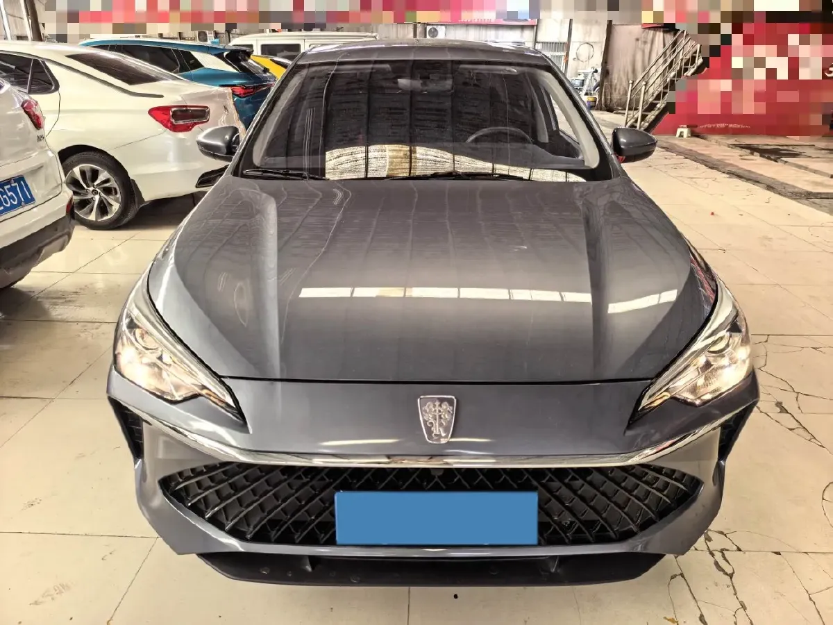 2023 Roewe i5 1.5L 129HP L4 5MT,autocango,china used car exporter,china ev exporter,chinese used car exporter,chinese used ev exporter
