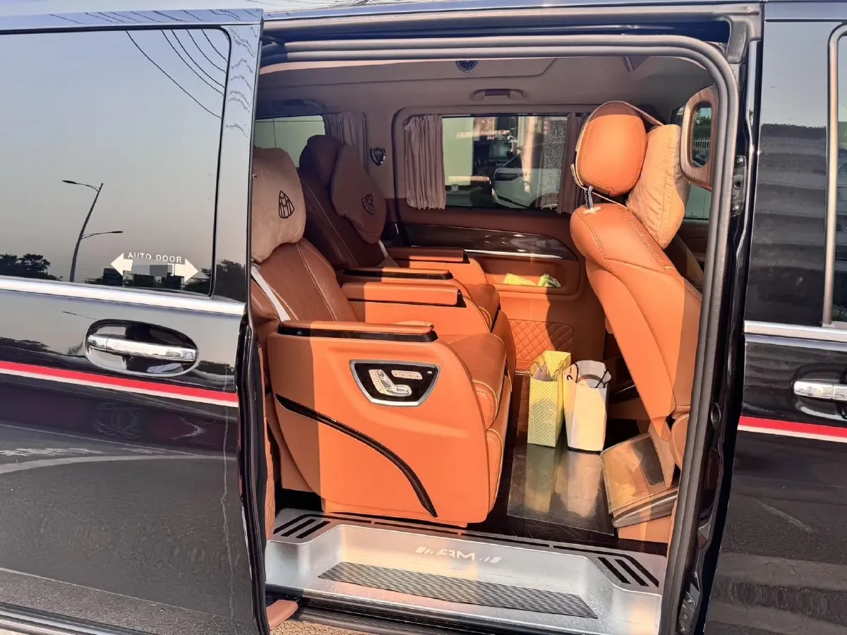 2021 Mercedes-Benz V Class 2.0T 211HP L4 9AT,autocango,china used car exporter,china ev exporter,chinese used car exporter,chinese used ev exporter