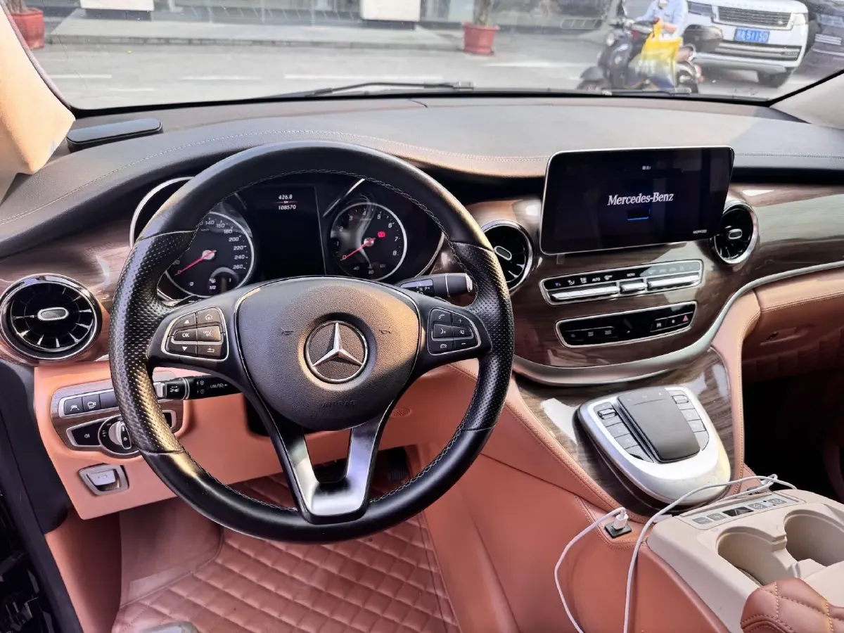 2021 Mercedes-Benz V Class 2.0T 211HP L4 9AT,autocango,china used car exporter,china ev exporter,chinese used car exporter,chinese used ev exporter