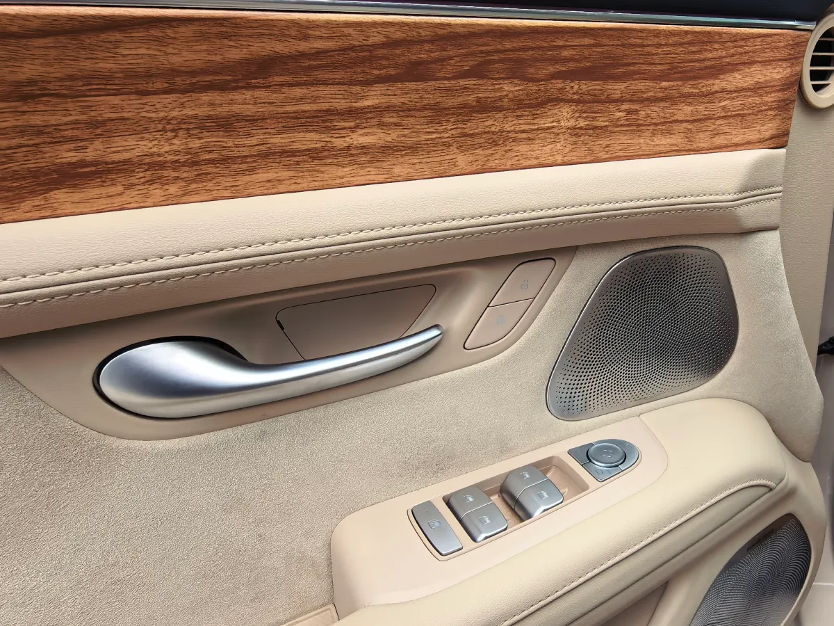 2022 Lincoln Corsair 2.0T 245HP L4 8AT,autocango,china used car exporter,china ev exporter,chinese used car exporter,chinese used ev exporter