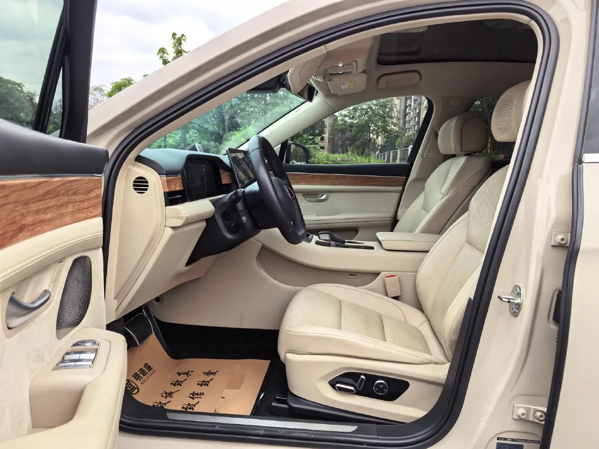 2022 Lincoln Corsair 2.0T 245HP L4 8AT,autocango,china used car exporter,china ev exporter,chinese used car exporter,chinese used ev exporter