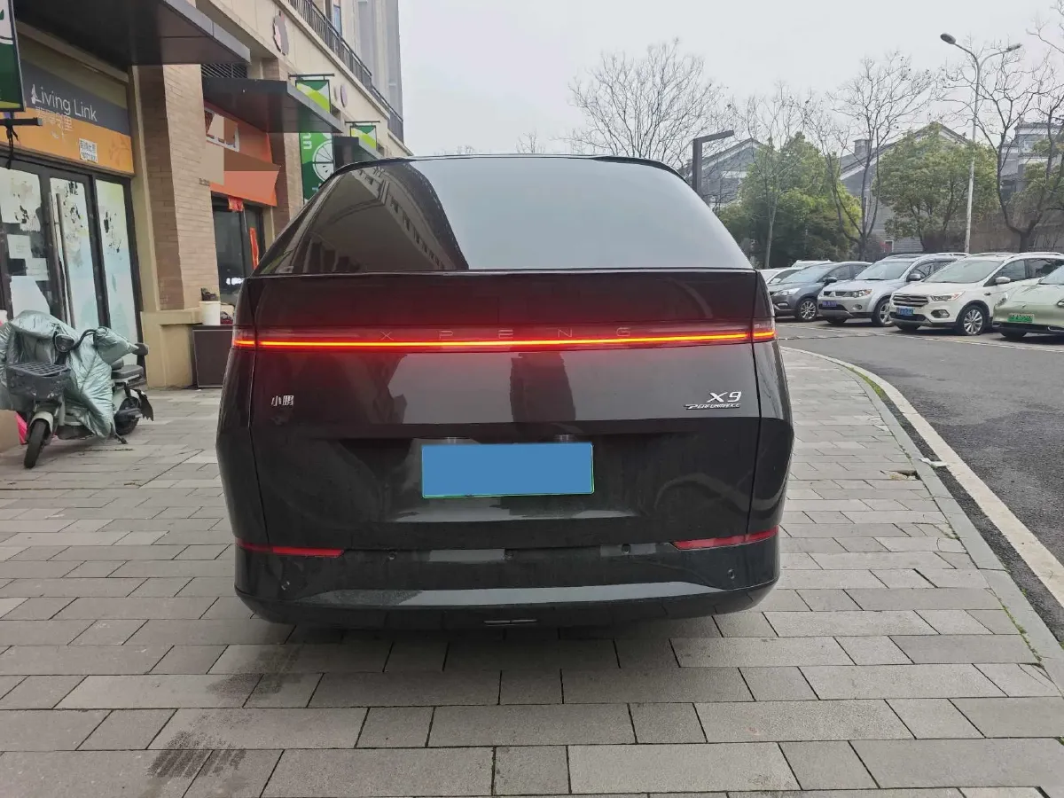 2024 Xpeng X9 BEV 101.5KWH,autocango,china used car exporter,china ev exporter,chinese used car exporter,chinese used ev exporter