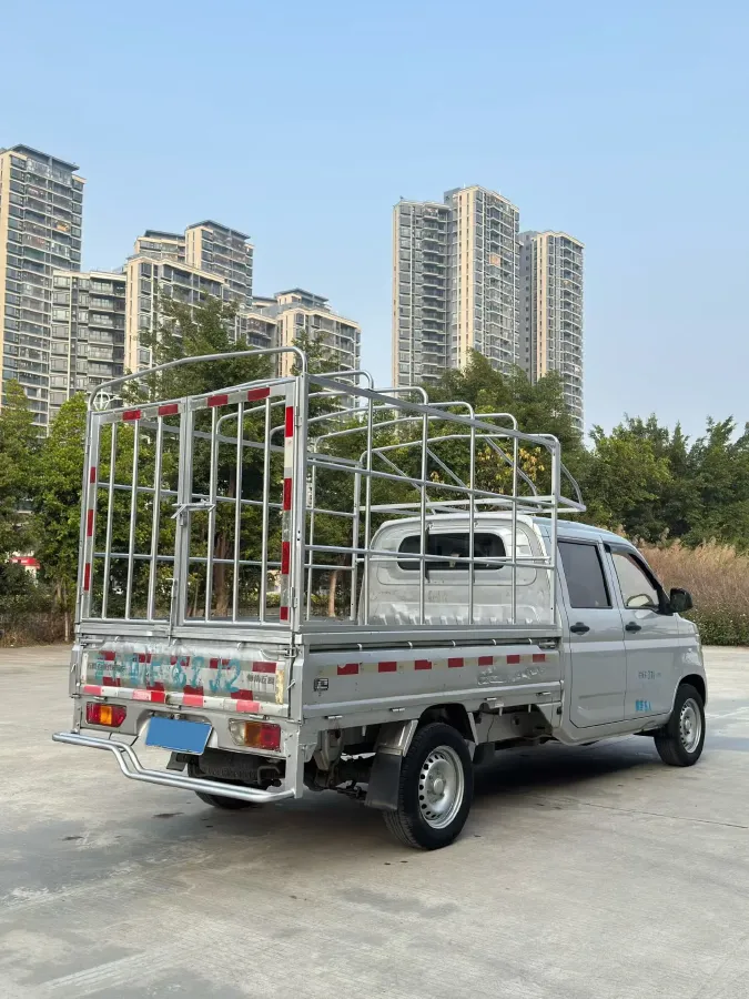 2019 WuLing RongGuang New Truck 1.8L 133HP L4 5MT,autocango,china used car exporter,china ev exporter,chinese used car exporter,chinese used ev exporter