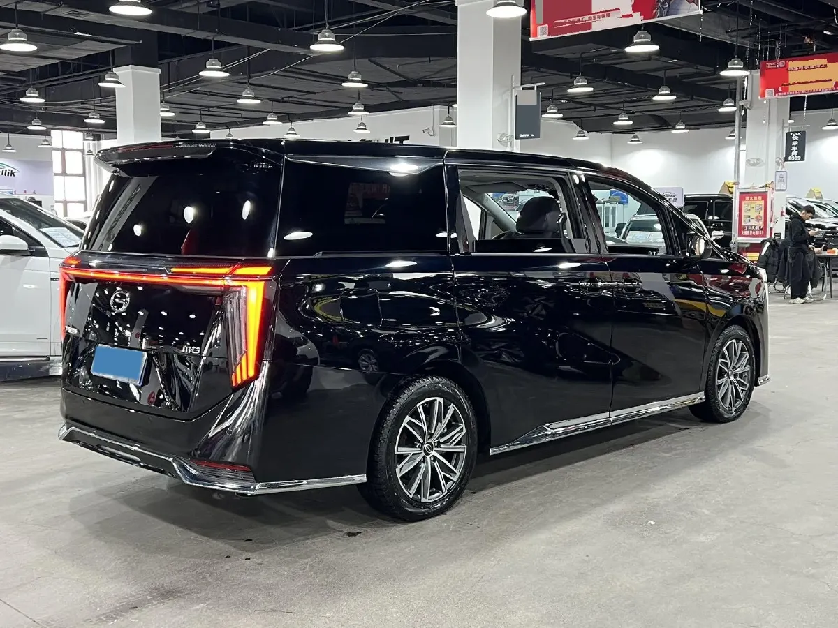 2024 GAC Trumpchi M8 2.0T 252HP L4 8AT,autocango,china used car exporter,china ev exporter,chinese used car exporter,chinese used ev exporter