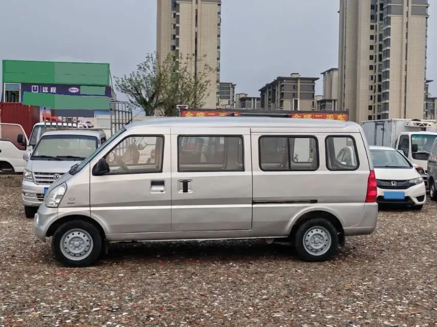 2017 WuLing RongGuang 1.5L 107HP L4 5MT,autocango,china used car exporter,china ev exporter,chinese used car exporter,chinese used ev exporter