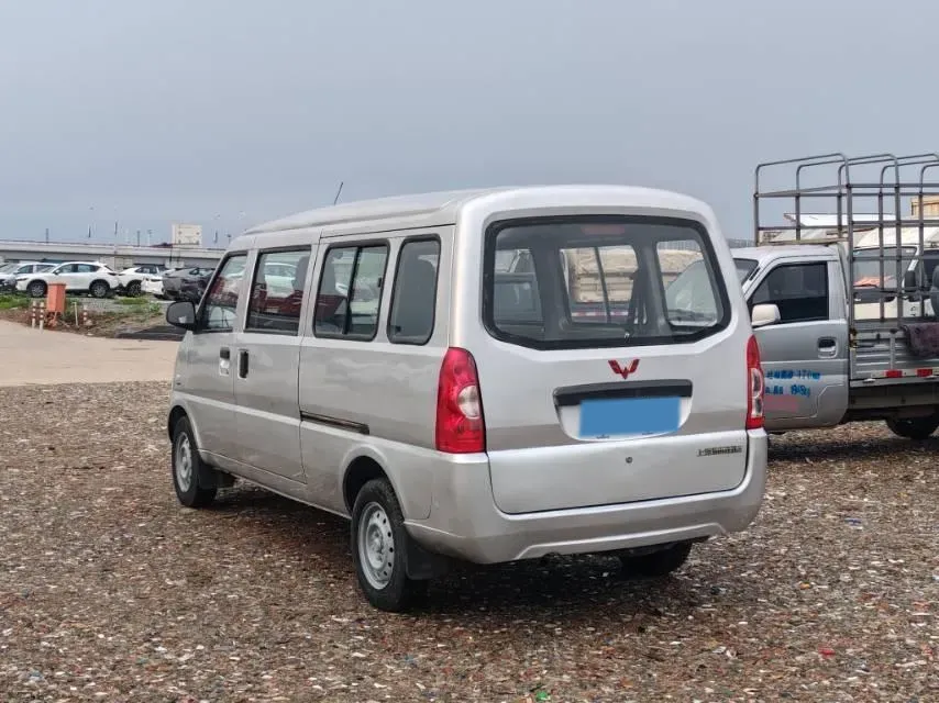 2017 WuLing RongGuang 1.5L 107HP L4 5MT,autocango,china used car exporter,china ev exporter,chinese used car exporter,chinese used ev exporter
