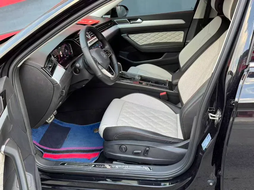 2023 Volkswagen Magotan 2.0T 186HP L4 7DCT,autocango,china used car exporter,china ev exporter,chinese used car exporter,chinese used ev exporter
